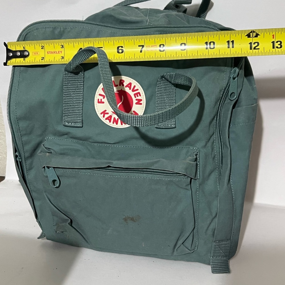Fjallraven Kånken Backpack in Teal Green - Picture 2 of 8